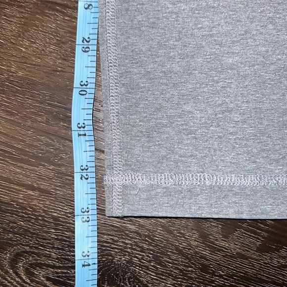 Lululemon straight leg pants, low rise, size 8 - Picture 6 of 8